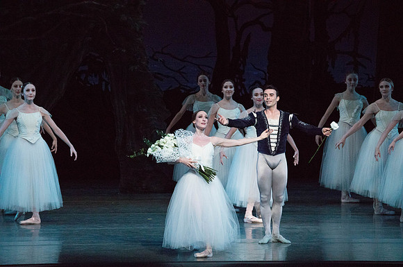 20161022_MCB_Giselle_Act2_2Cast_Tricia_Arsht_73A1029