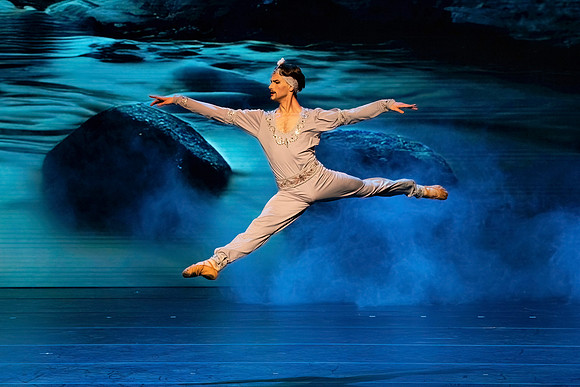 20241026_untitled20241026_Pas de deux from La bayadere__DSC1677