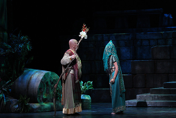 20150226_The_Pearl_Fisher_Act_39C7C1664