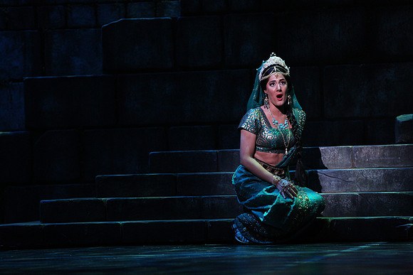 20150226_The_Pearl_Fisher_Act_39C7C1786