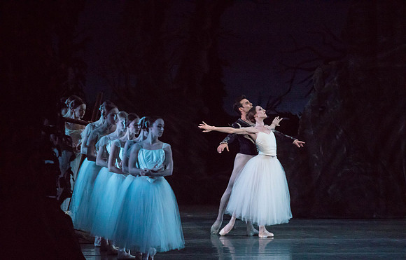 20161022_MCB_Giselle_Act2_2Cast_Tricia_Arsht_73A9620