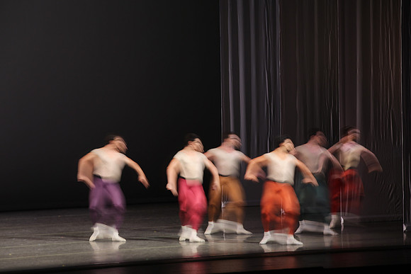 20170113_Glass_Motion_Blur_Samantha_PR_9C7C2251