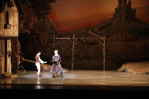 20161020_MCB_Giselle_Act1_2Cast_DR_No Makeup_Arsht_75A0064