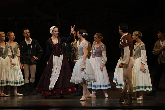 20161020_MCB_Giselle_2Cast_Act1_no Makeup_DRDA_Arsht_73A0120