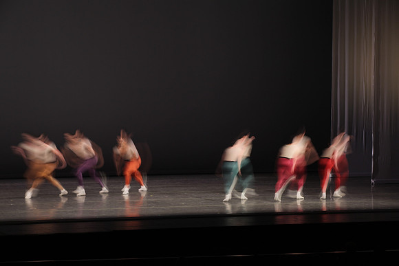 20170113_Glass_Motion_Blur_Samantha_PR_9C7C2293