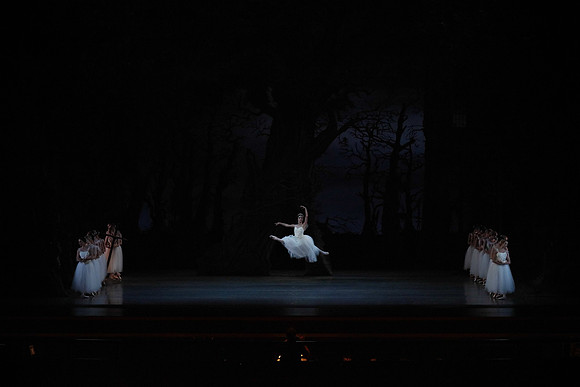 20161020_MCB_Giselle_Act1_DRSH_75A0626