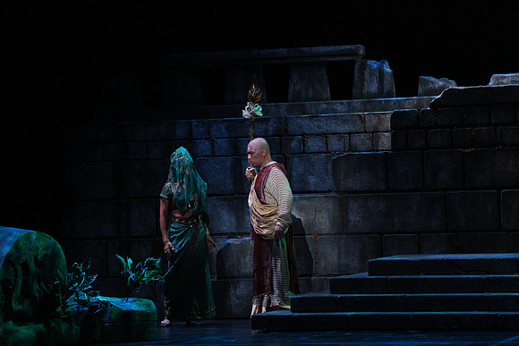 20150226_The_Pearl_Fisher_Act_39C7C1611