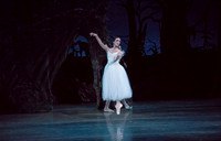 20161022_MCB_Giselle_Act2_2Cast_Tricia_Arsht_73A0066