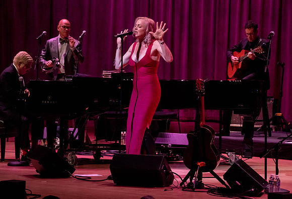 20200304_Pink_Martini_DSC01730