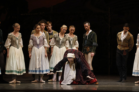 20161020_MCB_Giselle_2Cast_Act1_no Makeup_DRDA_Arsht_73A0126