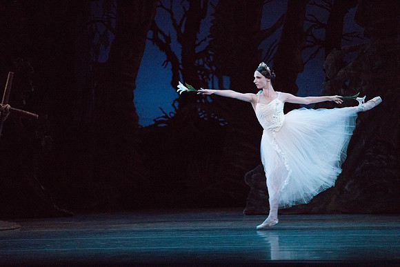 20161021_MCB_Giselle_Cast1_Act2__73A6062