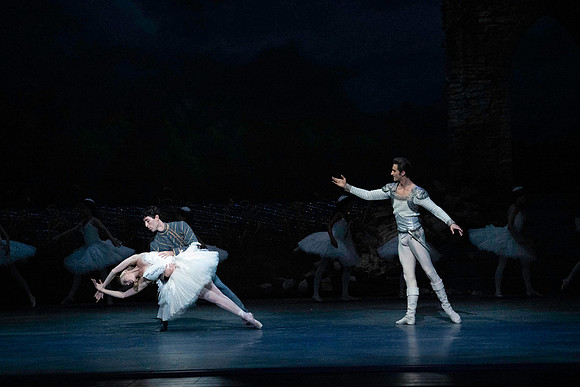 20240417_Swan_Lake_Act 4_2_Cast_DSC3066.ARW