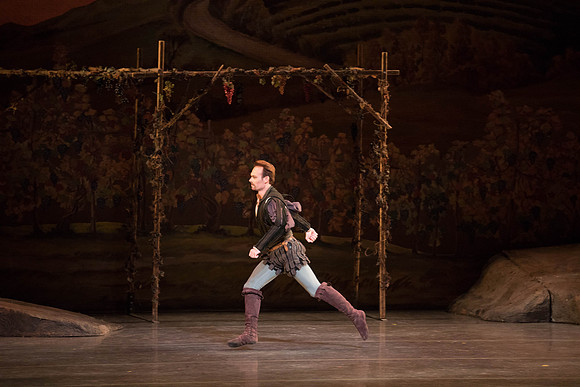 20161022_MCB_Giselle_Act1_2Cast_Tricia_Arsht_Arsht_73A5578