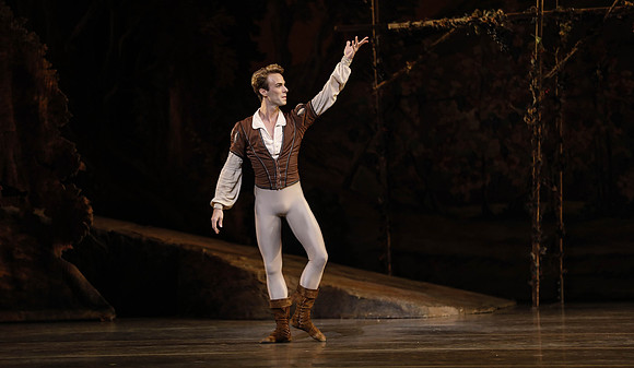 20161020_MCB_Giselle_Act1_DRDA_Arsht_73A3425