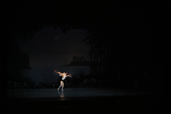 20151023_MCB_Swan_Lake_Prefomance_Arsht__75A2352