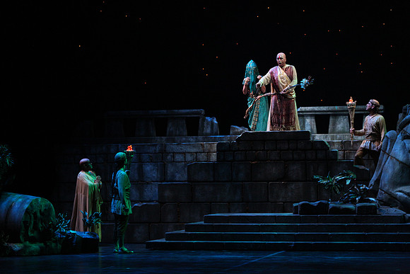 20150226_The_Pearl_Fisher_Act_39C7C1591