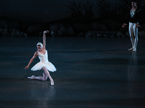 20151114_Swan_Lake_George_Balanchine_Kravis_IMG_6788