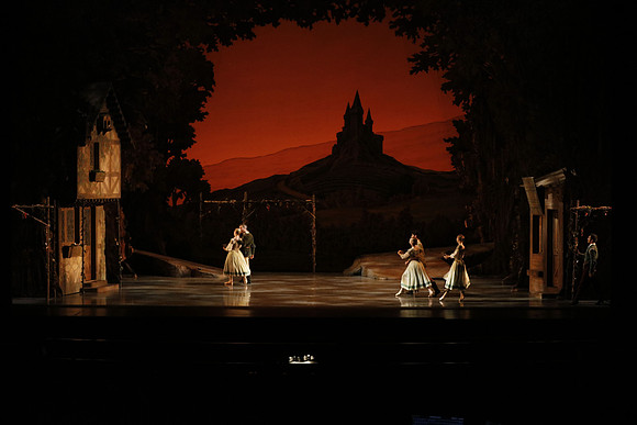 20161020_MCB_Giselle_Act1_2Cast_DR_No Makeup_Arsht_75A0009