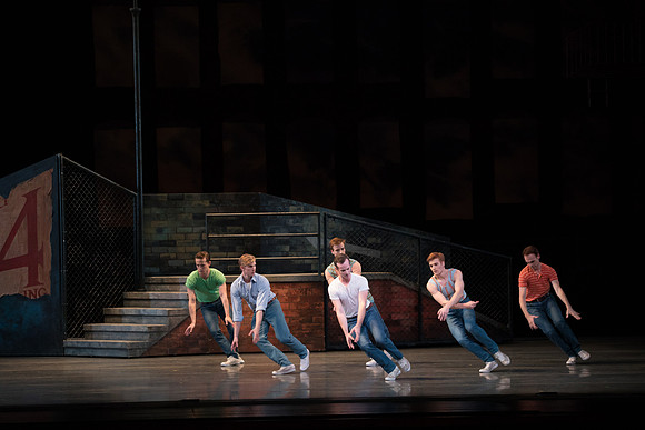20180111_West_Side_Story_Suite_73A7140