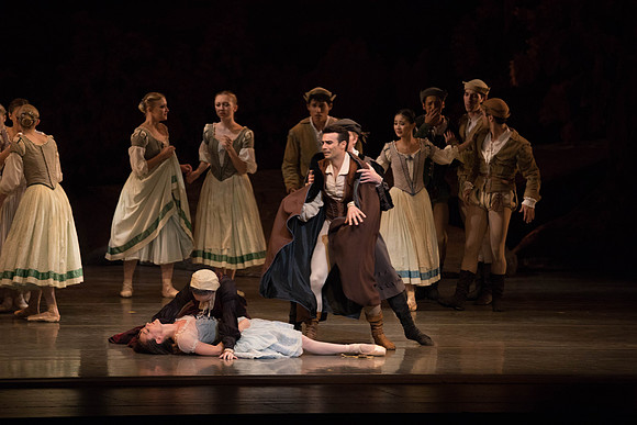 20161022_MCB_Giselle_Act1_2Cast_Tricia_Arsht_73A9426
