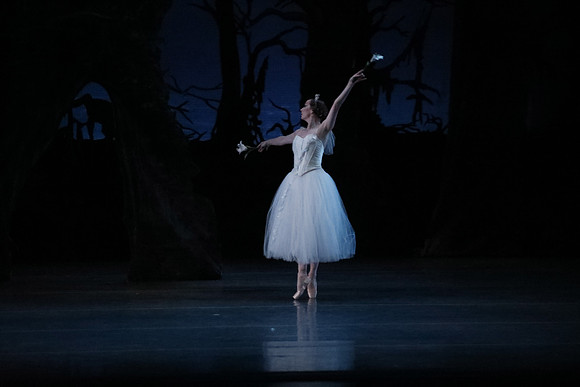 20161023_MCB_Giselle_Act2_3Cast_Jennifer_Laurent_Arsht__73A5069