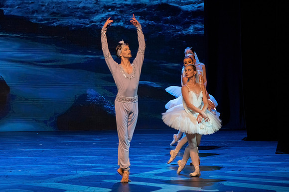 20241026_untitled20241026_Pas de deux from La bayadere__DSC2822