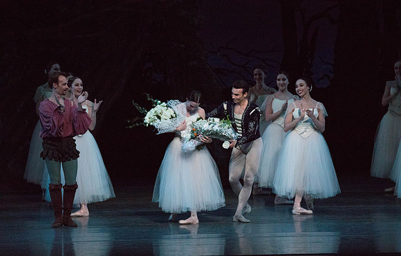 20161022_MCB_Giselle_Act2_2Cast_Tricia_Arsht_73A1144