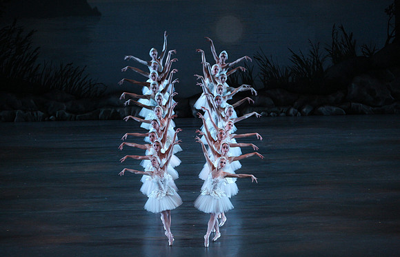 20151114_Swan_Lake_George_Balanchine_Kravis_IMG_6565