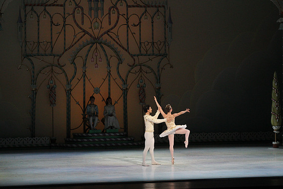 20141223_Nutcracker_ARTC_Pasdedeux_AL1B5794