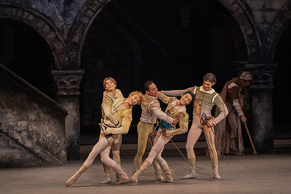 20221023_Romeo_And_Juliet_3Cast__DSC4457