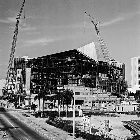 28266_FM_BW_PERFORMING_ARTS_CENTER_FL_04_01