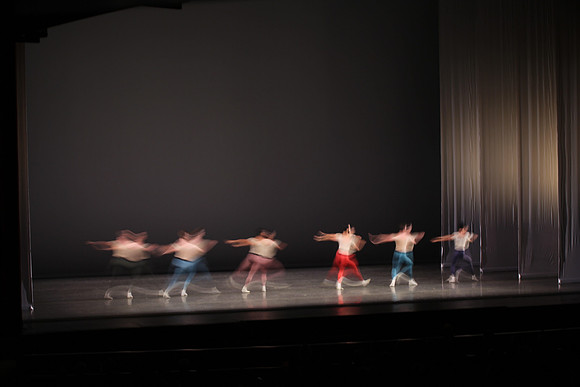20170113_Glass_Motion_Blur_Samantha_PR_9C7C2321