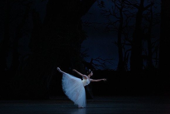 20161020_MCB_Giselle_Act2_DRNN_Arsht_9C7C0111