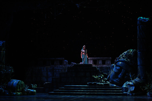 20150226_The_Pearl_Fisher_Act_39C7C1736