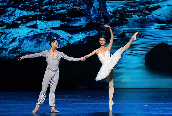 20241026_untitled20241026_Pas de deux from La bayadere__DSC2005