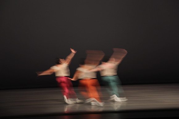 20170113_Glass_Motion_Blur_Samantha_PR_9C7C2239