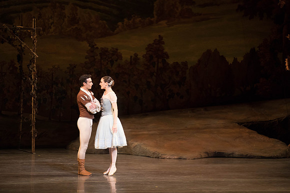 20161022_MCB_Giselle_Act1_2Cast_Tricia_Arsht_Arsht_73A5753