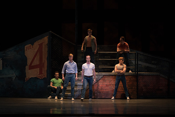 20180111_West_Side_Story_Suite_73A7122