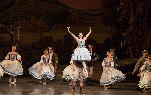 20161022_MCB_Giselle_Act1_2Cast_Tricia_Arsht_Arsht_73A6444