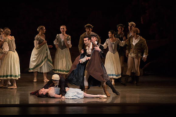 20161022_MCB_Giselle_Act1_2Cast_Tricia_Arsht_73A9425