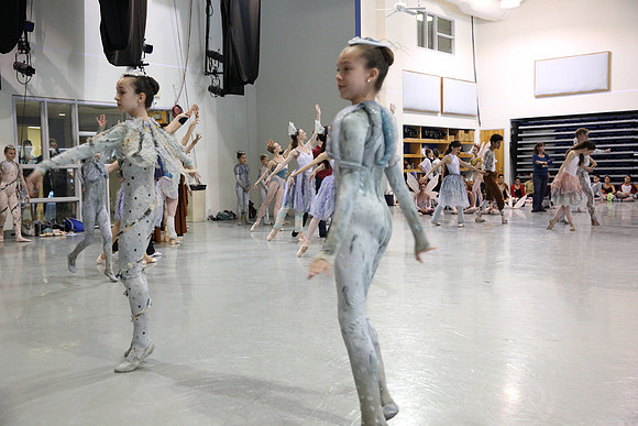 20160310_Midsummer_Act1_Studio_IMG_1262