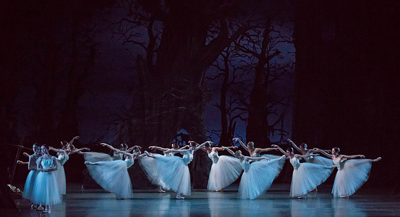 20161022_MCB_Giselle_Act2_2Cast_Tricia_Arsht_73A0480