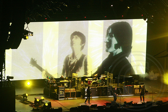 20100409_3886_DG_Paul_Mccartney_Up_Coming_Tour_Concert_Miami_FL__MG_0087