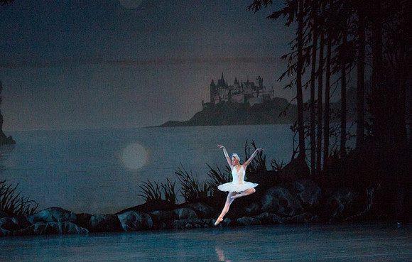 20151025_MCB_Swan_Lake_2Cast_Arsht_IMG_7649
