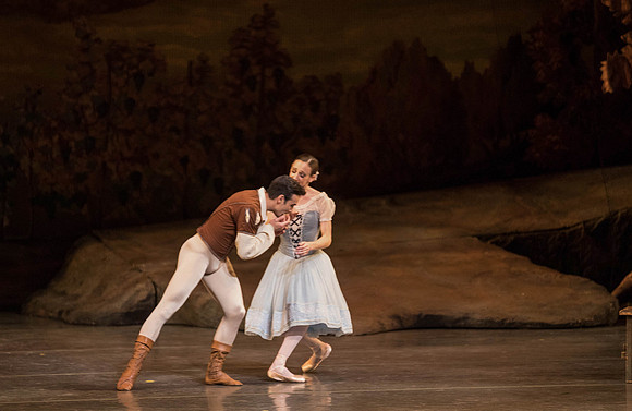 20161022_MCB_Giselle_Act1_2Cast_Tricia_Arsht_Arsht_73A5760