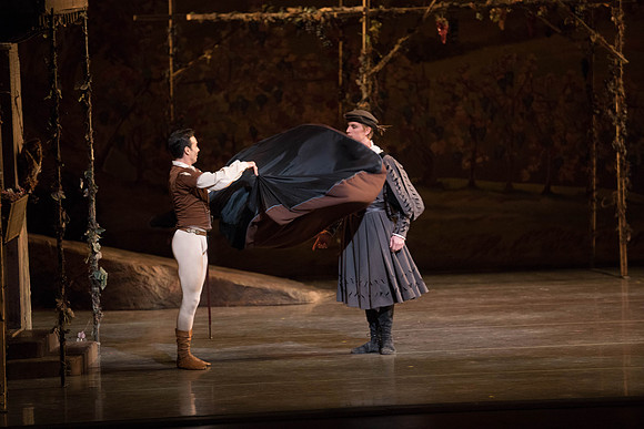 20161022_MCB_Giselle_Act1_2Cast_Tricia_Arsht_Arsht_73A5608