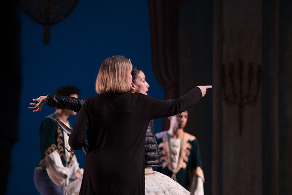 20180207_Theme_and_Variations_Backstage_73A0171