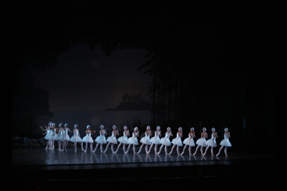 20151023_MCB_Swan_Lake_Prefomance_Arsht__75A2583