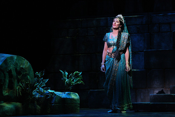 20150226_The_Pearl_Fisher_Act_39C7C1780