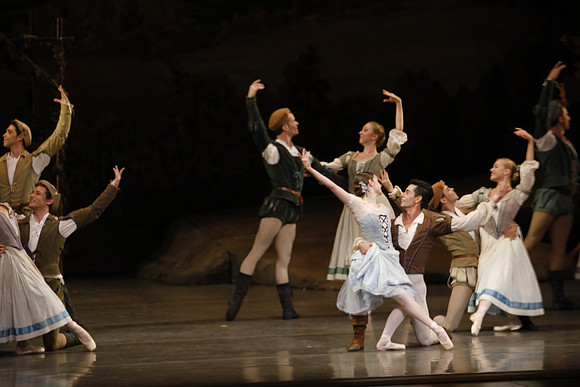 20161023_MCB_Giselle_Act1_3Cast_Jennifer_Laurent_Arsht__73A2324
